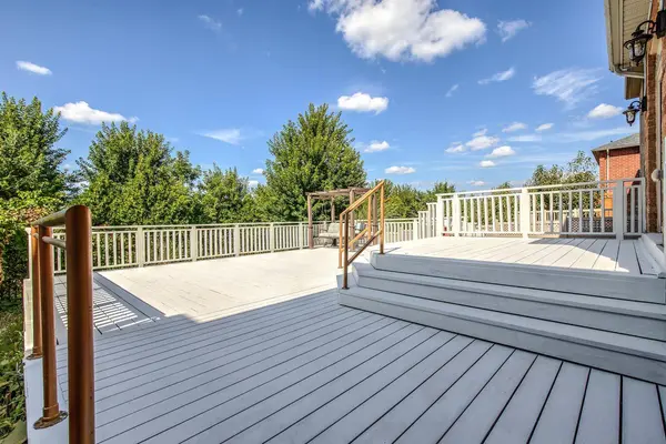 76 Ivy Glen DR, Vaughan, ON L6A 0P2