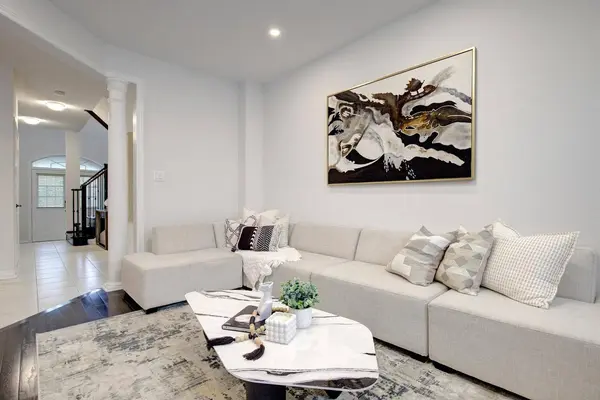 378 Lauderdale DR, Vaughan, ON L6A 4K9