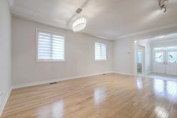 76 Ivy Glen DR, Vaughan, ON L6A 0P2
