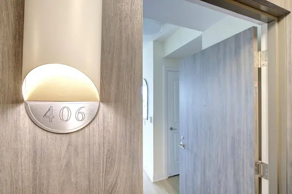20 Gatineau DR #22, Vaughan, ON L4J 0L3