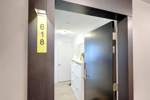 158 Front ST E #618, Toronto C08, ON M5A 0K9