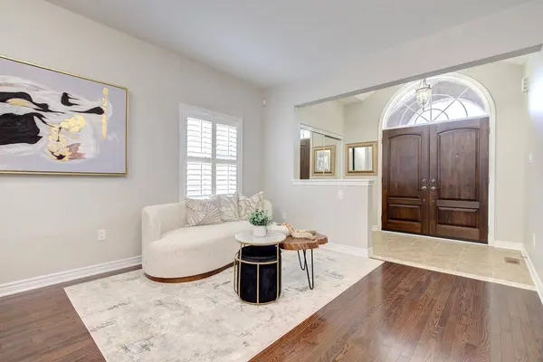 99 Lealinds RD, Vaughan, ON L6A 4L4