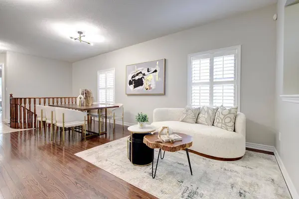 99 Lealinds RD, Vaughan, ON L6A 4L4