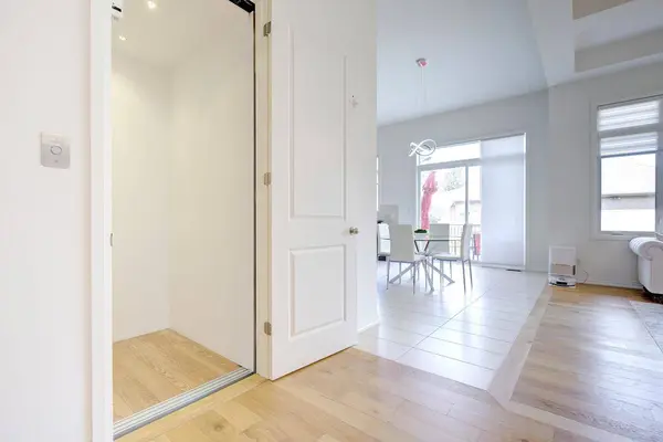 96 Bond CRES, Richmond Hill, ON L4E 3K7