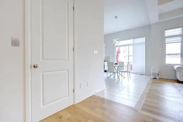 96 Bond CRES, Richmond Hill, ON L4E 3K7