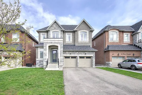 96 Bond CRES, Richmond Hill, ON L4E 3K7