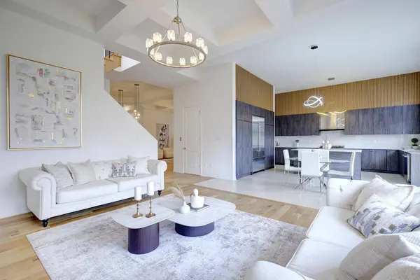 96 Bond CRES, Richmond Hill, ON L4E 3K7
