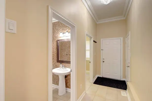 89 Maple Valley DR, Vaughan, ON L6A 0Y1