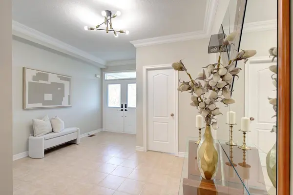 34 Petticoat RD, Vaughan, ON L6A 0L9