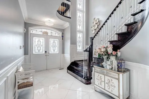 134 Greenview CIR, Vaughan, ON L6A 0B6