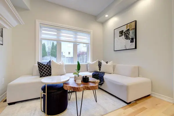 186 Lauderdale DR, Vaughan, ON L6A 0S4