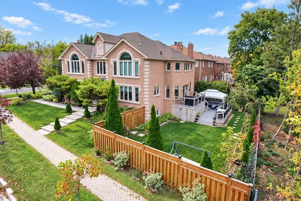 123 Hidden Trail Ave, Richmond Hill, ON L4C 0H1