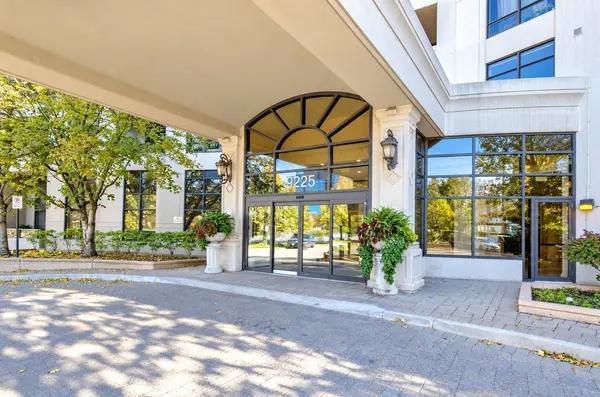 9225 Jane ST #1502, Vaughan, ON L6A 0J7