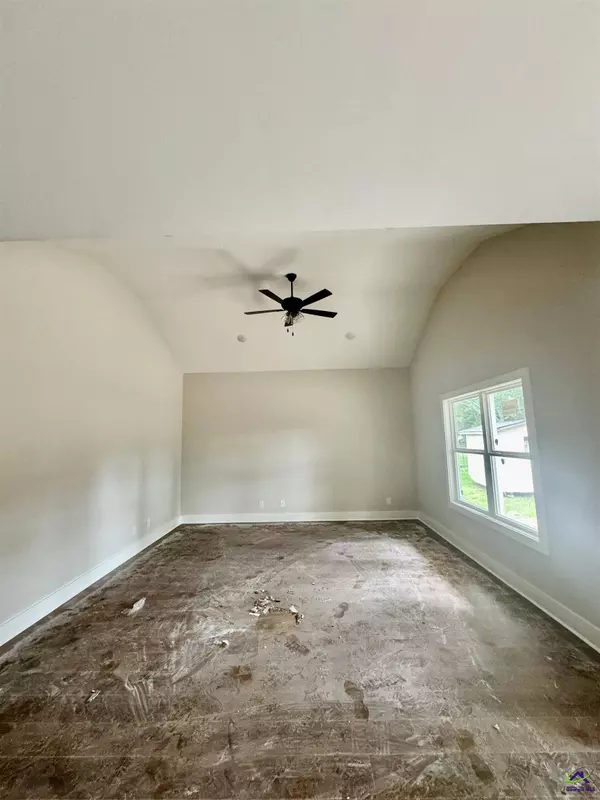 205 Laurel Woods Drive, Warner Robins, GA 31088