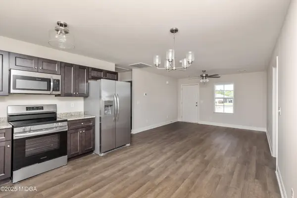 122 Tabor Drive, Warner Robins, GA 31093