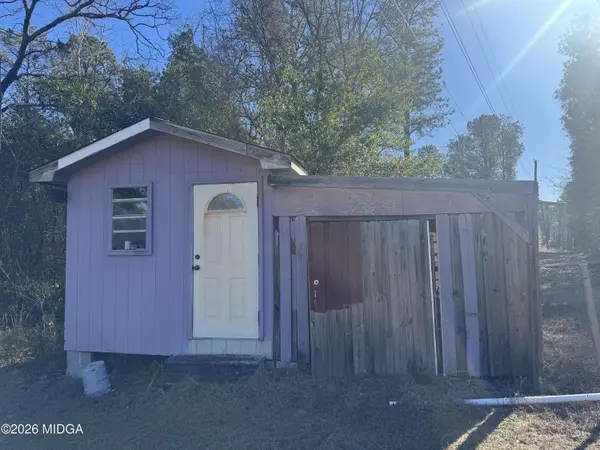 3801 Crest Drive, Macon, GA 31217