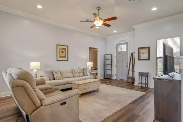 Maurice, LA 70555-3467,134 Rue De Cannes