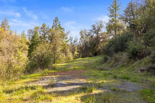 17422 Scopar RD, Grass Valley, CA 95949