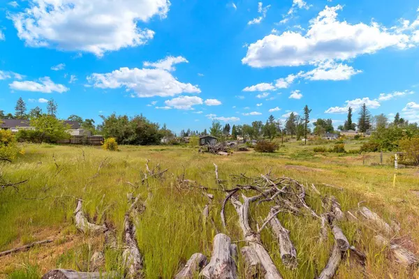 5782 Deerpark LN, Paradise, CA 95969