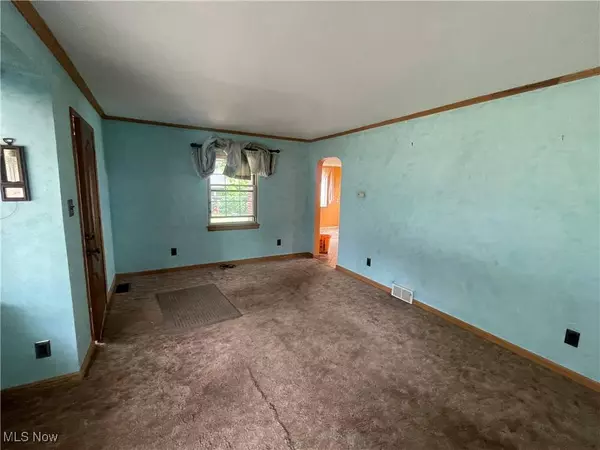 530 CENTER ST, Hubbard, OH 44425