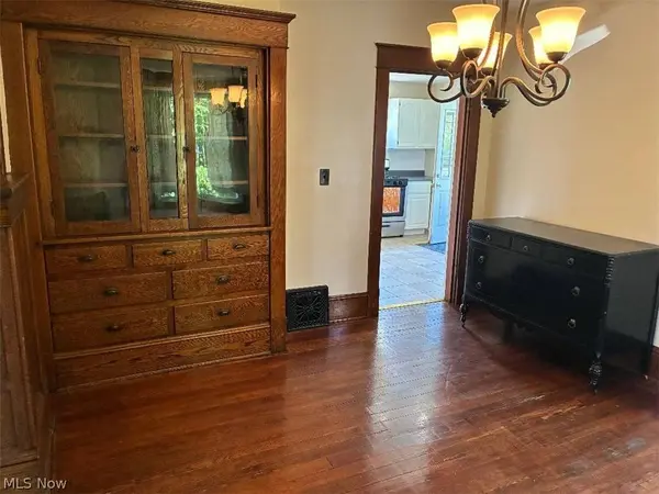 319 foesythe AVE, Girard, OH 44420