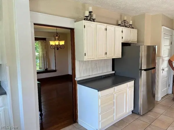 319 foesythe AVE, Girard, OH 44420