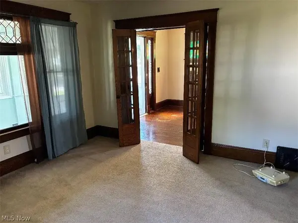 319 foesythe AVE, Girard, OH 44420