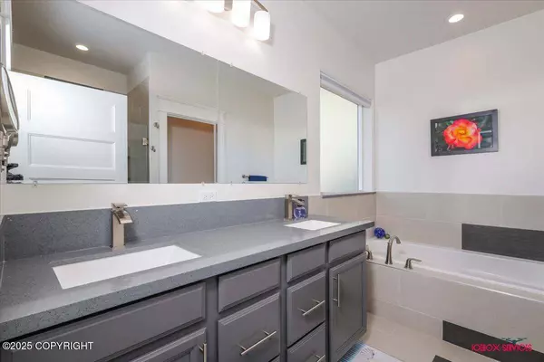 2610 W Angela DR, Wasilla, AK 99623