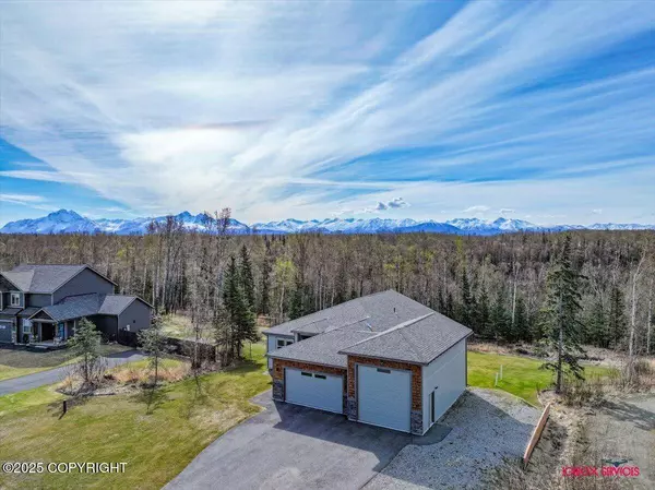 2610 W Angela DR, Wasilla, AK 99623