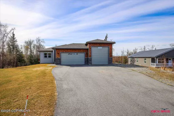 2610 W Angela DR, Wasilla, AK 99623