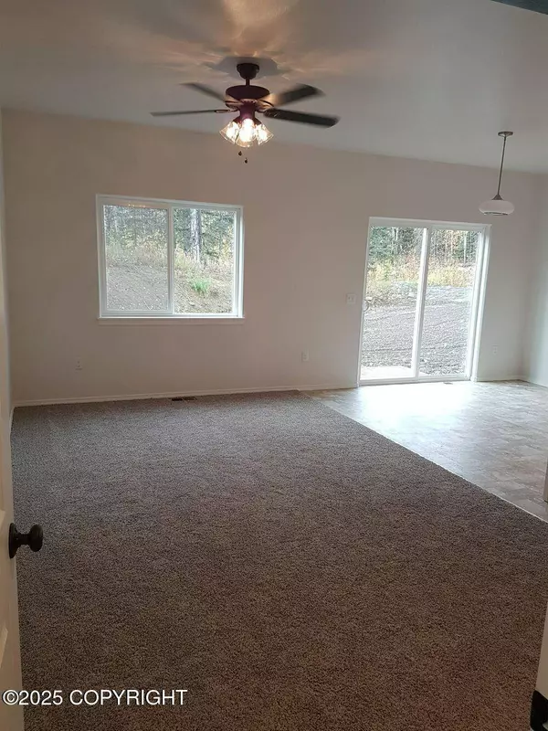 1790 N Nina CIR, Wasilla, AK 99654