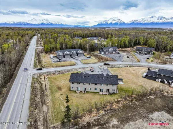 1790 N Nina CIR, Wasilla, AK 99654