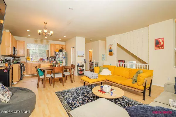 20145 Riverside DR #4B, Eagle River, AK 99577