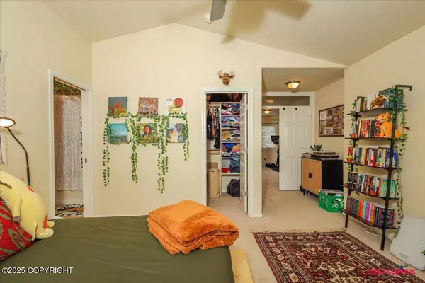 20145 Riverside DR #4B, Eagle River, AK 99577