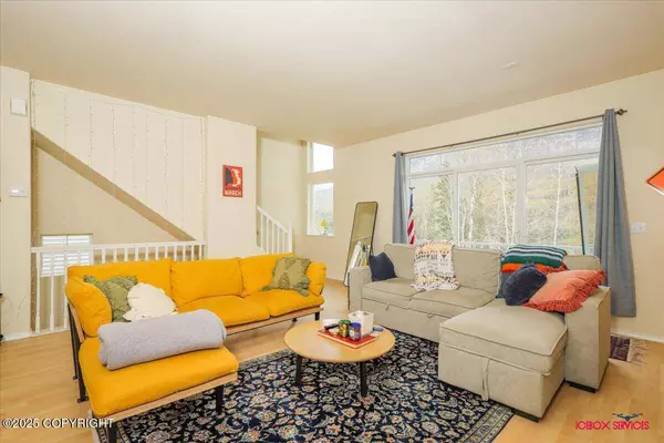 20145 Riverside DR #4B, Eagle River, AK 99577