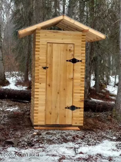 000 Moose Creek, Remote, AK 99683