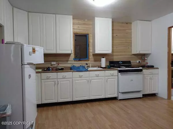 000 Moose Creek, Remote, AK 99683