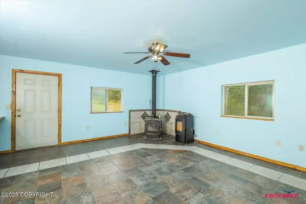 8305 S Ivanhoe ST, Palmer, AK 99645