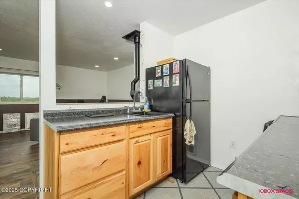 14274 W Cozy Ridge RD, Big Lake, AK 99652