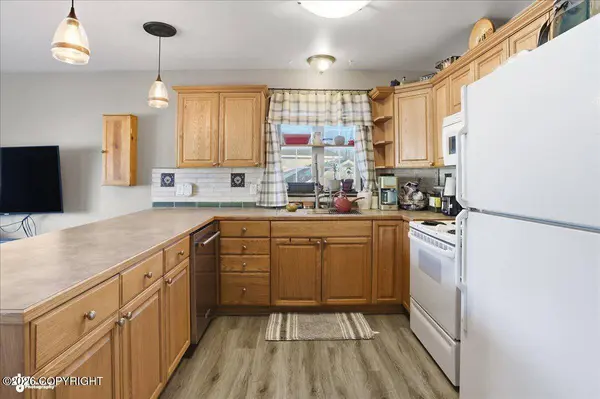 1790 E Neil CIR, Wasilla, AK 99654