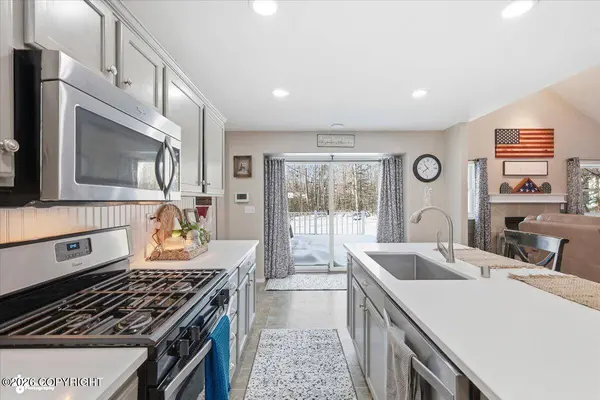 2957 E Wanamingo DR, Wasilla, AK 99654