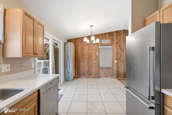 2300 N Iliamna DR, Wasilla, AK 99654