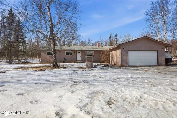 2300 N Iliamna DR, Wasilla, AK 99654
