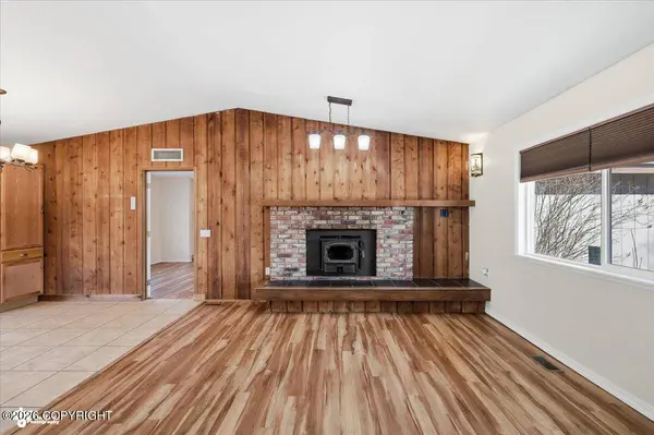 2300 N Iliamna DR, Wasilla, AK 99654
