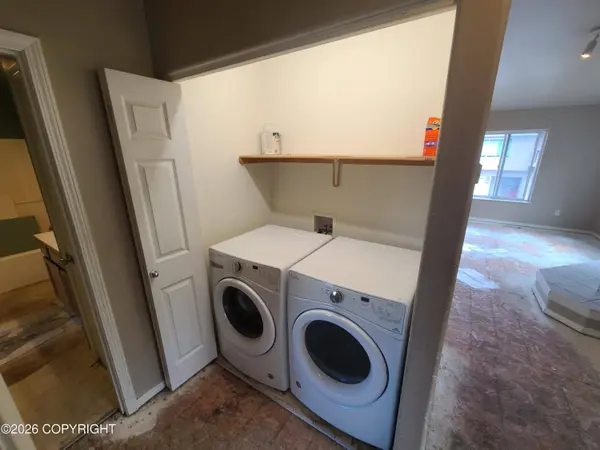 17342 Flintwood PL 81, Eagle River, AK 99577