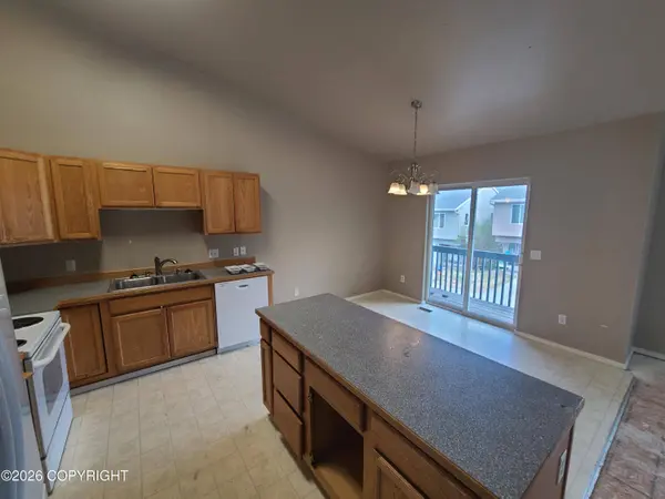 17342 Flintwood PL 81, Eagle River, AK 99577