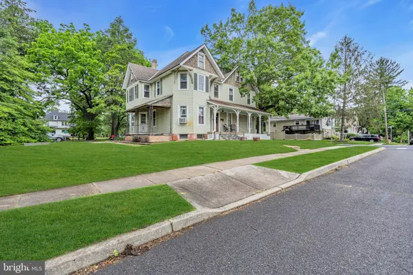 121 UNION AVE, Stratford, NJ 08084