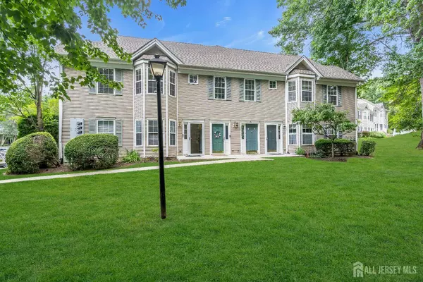 1708 Cypress LN, East Brunswick, NJ 08816