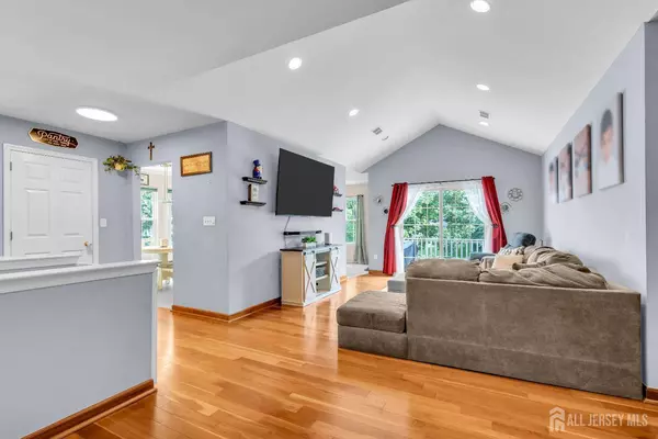 1708 Cypress LN, East Brunswick, NJ 08816