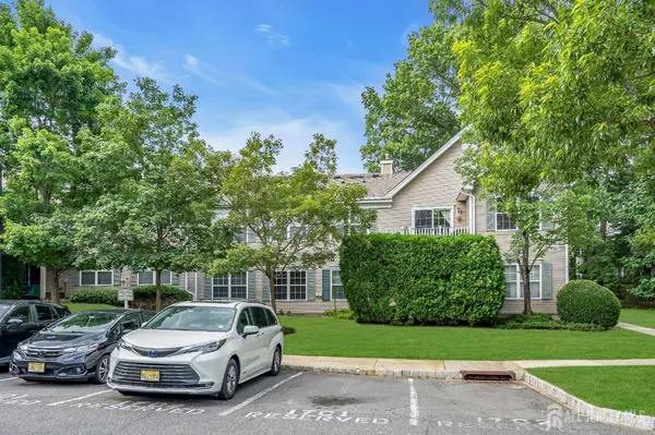 1708 Cypress LN, East Brunswick, NJ 08816